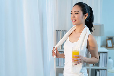 黄色软件分享：隐秘陷阱，破解背后的危险游戏