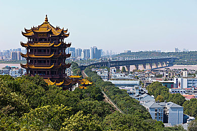 我的一次3p详细过程：探索游戏社区“3P”互动：揭秘《英雄联盟》中的虚拟社交奥秘-2
