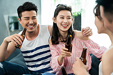黄色软件网站3.0.3免费oppo版大全装扮2023,官方：焕新界面，个性装扮，OPPO版神器一键升级