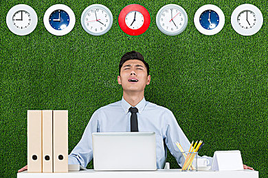 稀缺360偷拍学生情侣：青春光影录，全景捕捉恋人未觉的甜蜜时刻-1