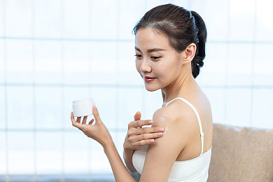 按摩师给我按摩奶头：揭秘古老养生术：奶头按摩的艺术与神奇疗效-1