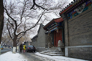 男生困困插入女生困困：网络风暴：道德防线，清朗空间守护者