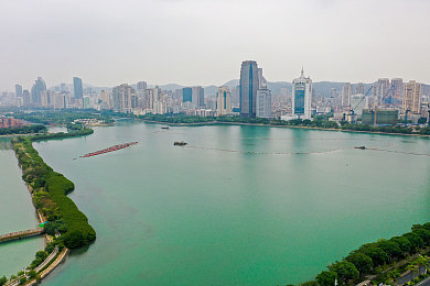 中国xxxx：绿色先锋，科技领航，中国XXXX铸就未来之路-1