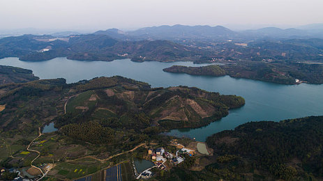 好 色 先 生TⅤ：色彩迷宫探秘：好色冒险之旅，视觉奇遇等你来-3