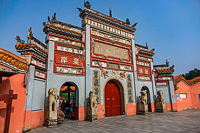 pali2.city网页版：畅游梦幻世界，体验无尽冒险——探索无界游戏乐园-3