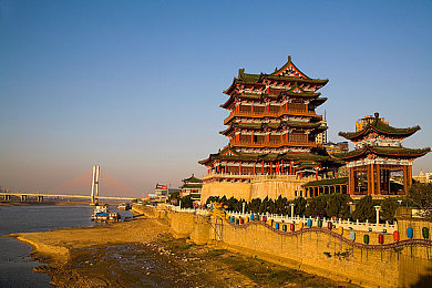 激情综合网五月：畅游娱乐盛宴，五月精彩无限游戏乐园-3