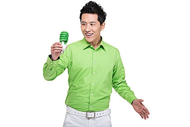 裸体护士性服务丰满：“医院惊曝丑闻：护士涉嫌性服务，患者权益再引社会热议，医疗改革刻不容缓”-5